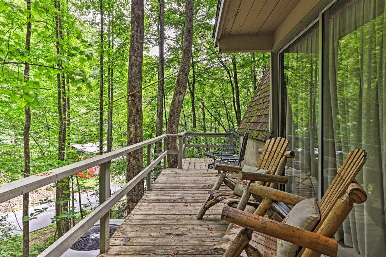 Snuggle Inn In The Heart Of Chalet Village! Gatlinburg Exterior photo
