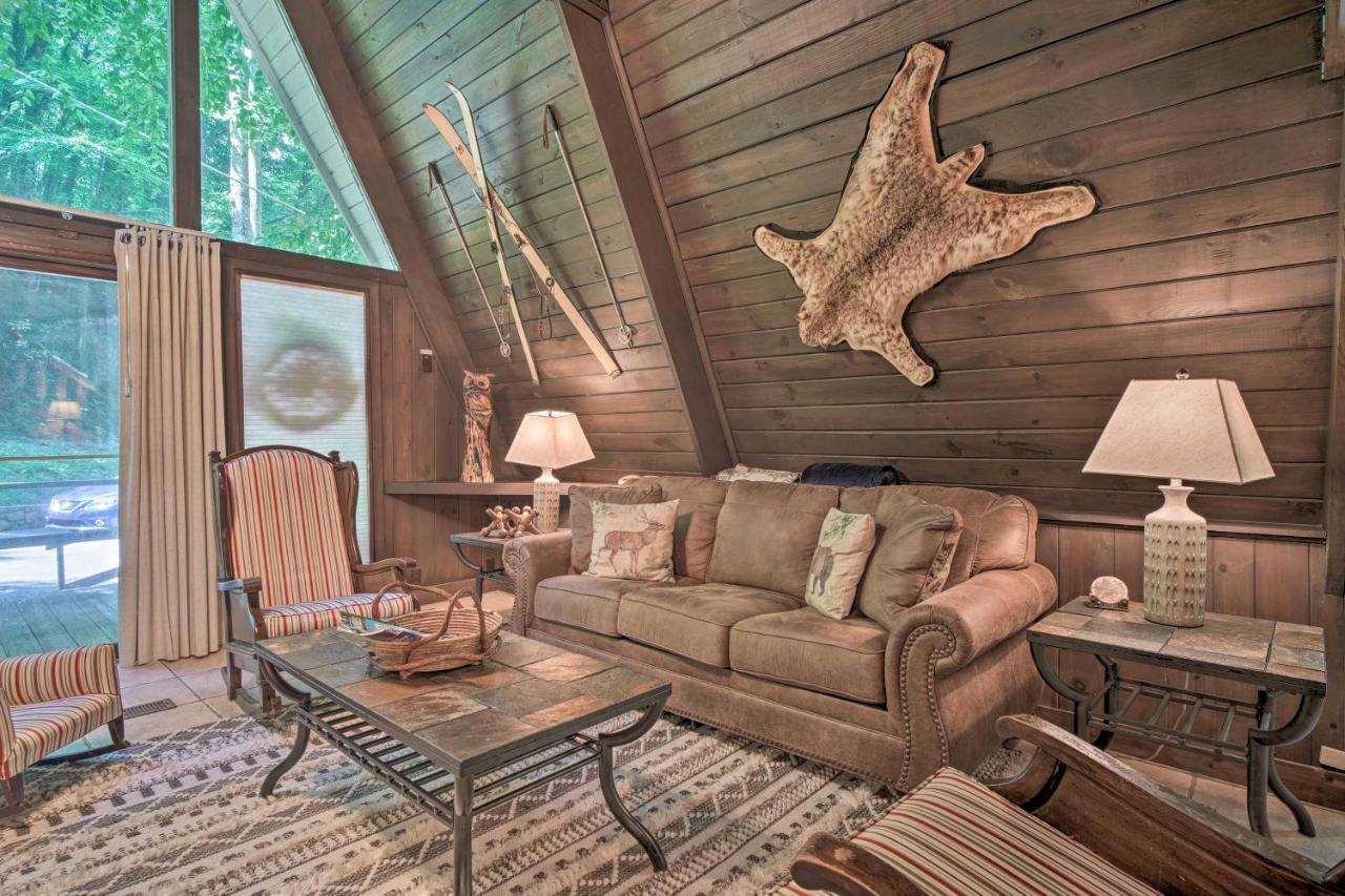 Snuggle Inn In The Heart Of Chalet Village! Gatlinburg Exterior photo
