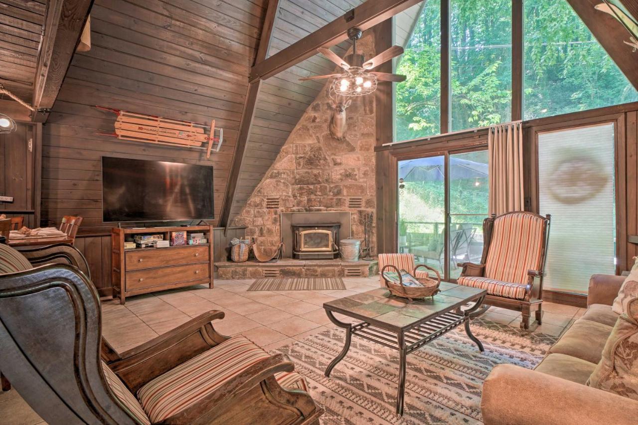 Snuggle Inn In The Heart Of Chalet Village! Gatlinburg Exterior photo