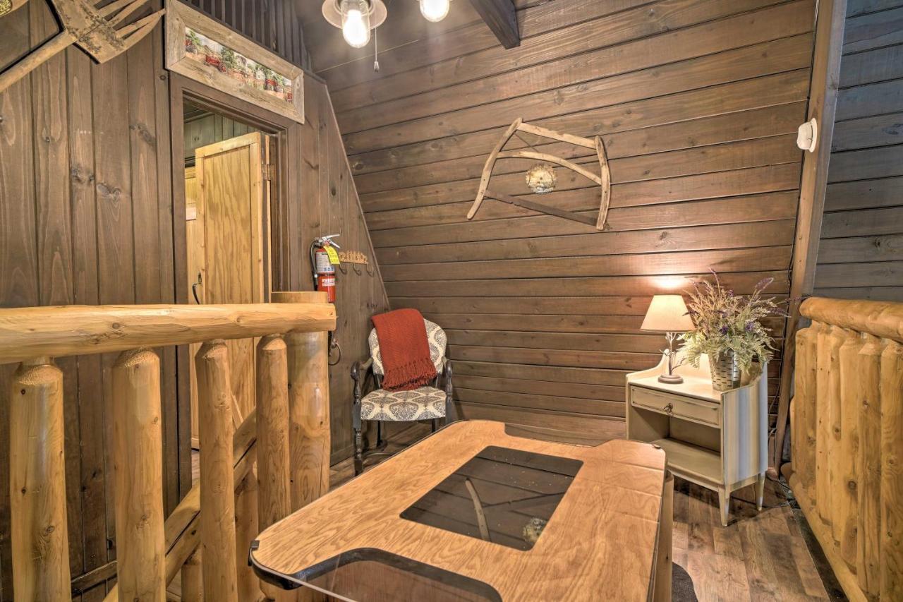 Snuggle Inn In The Heart Of Chalet Village! Gatlinburg Exterior photo